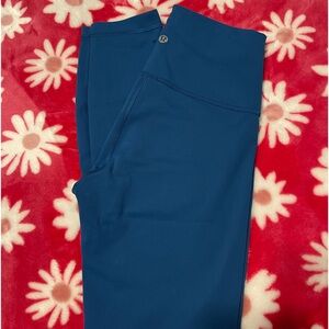 Lululemon Align Leggings 25” in Turquoise
